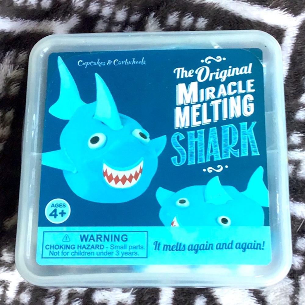 The Original Miracle Melting Shark NWT